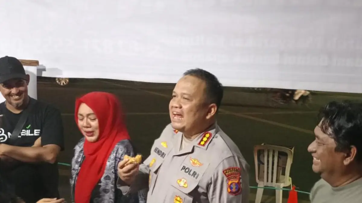 Kapolresta Samarinda sambangi posko.