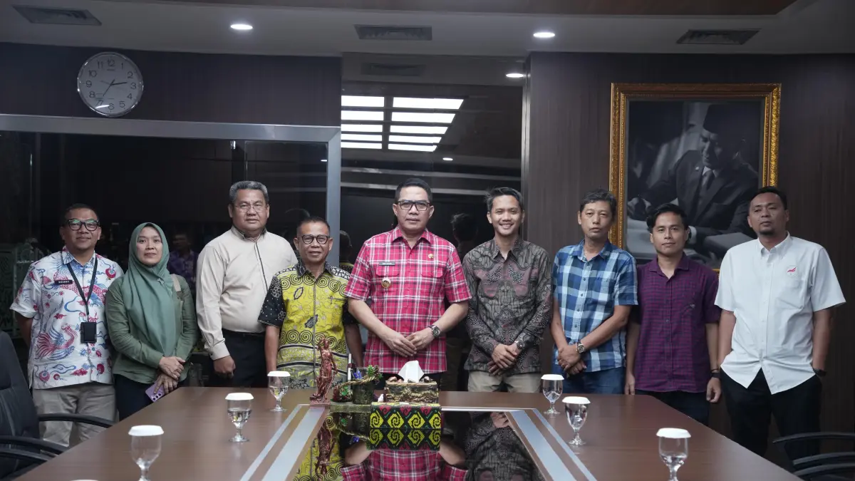 Pertemuan Andi Harun dengan pengurus PWI Kaltim.