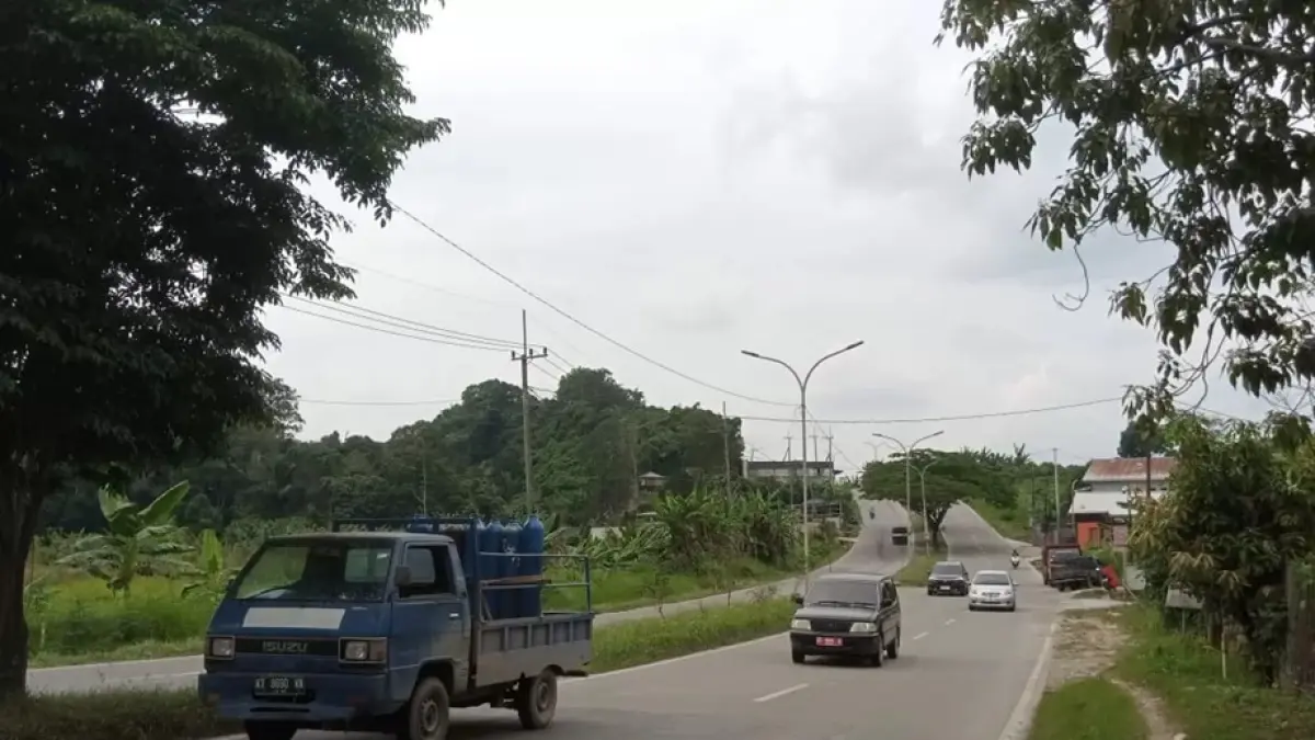 Jalan ringroad Samarinda.