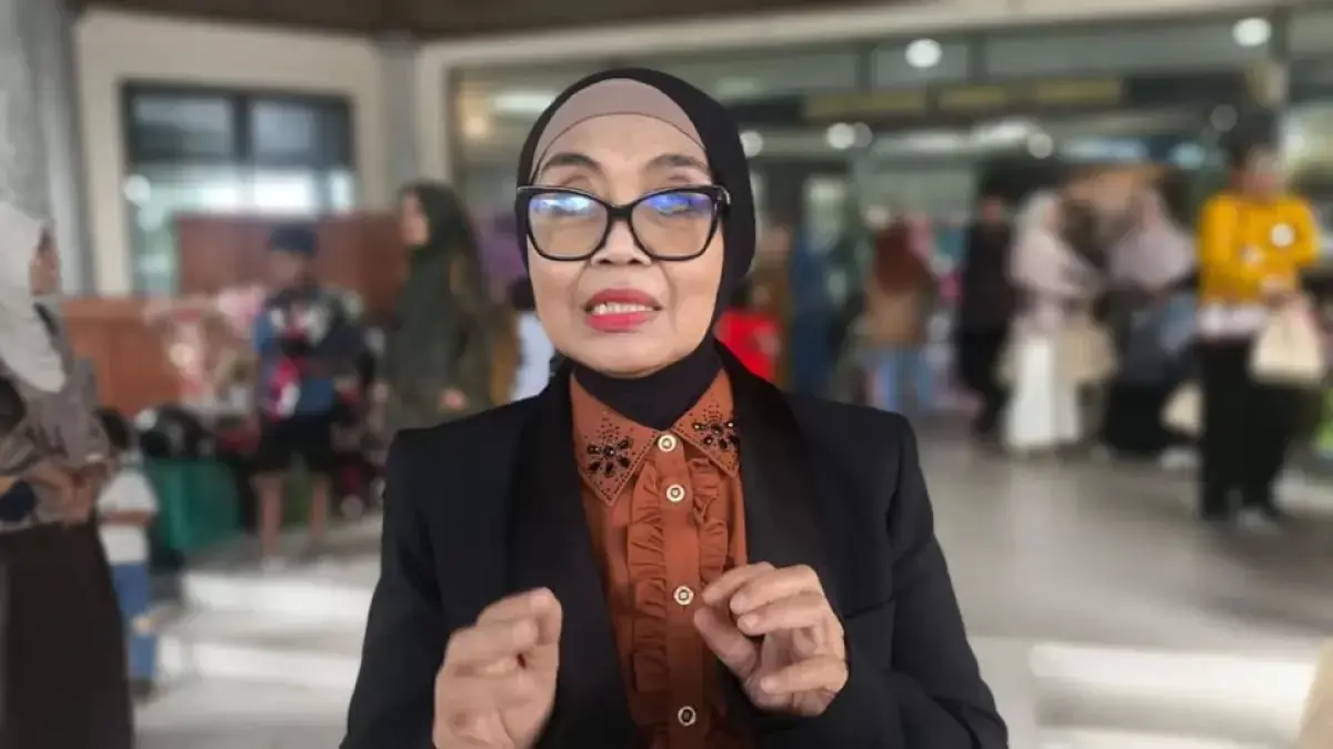 Neni Moerniaeni (Dok).