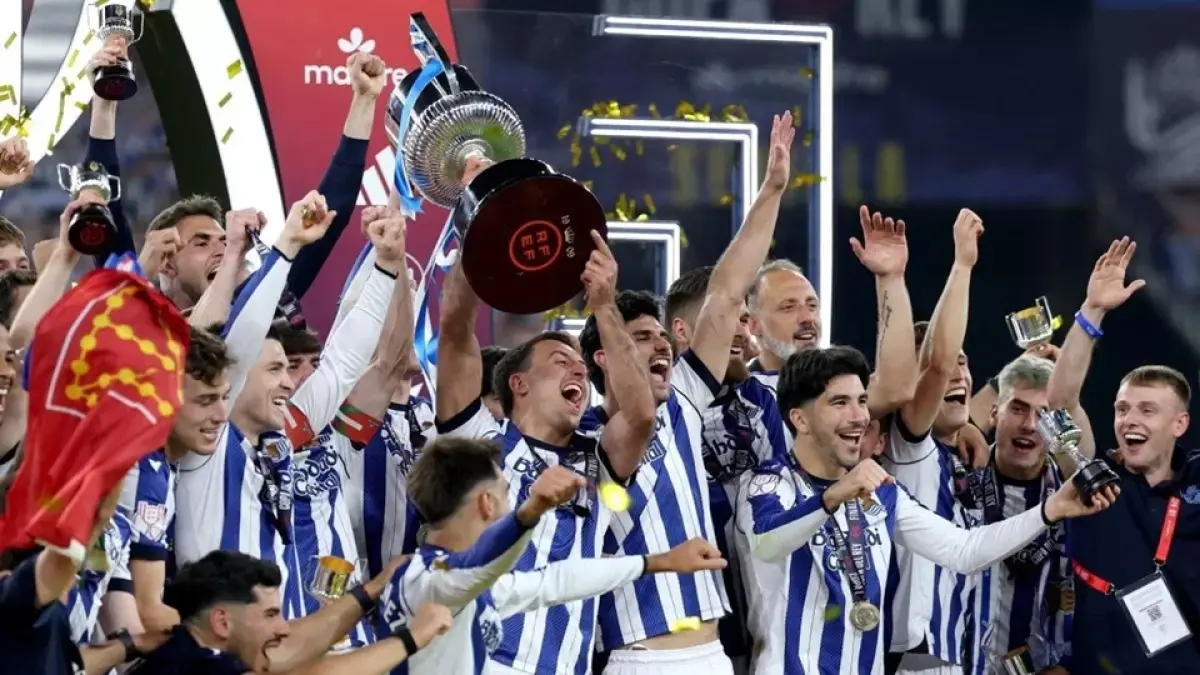 Real Sociedad menjadi kampiun Cope del Rey dengan status bukan favorit juara di ajang tersebut.