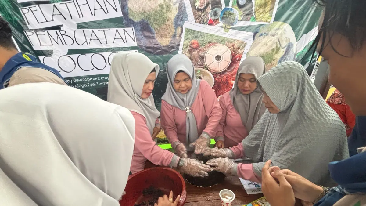 Program penghijauan di sempadan Sungai Karang Mumus, Samarinda, Rabu (22/4/2026).
