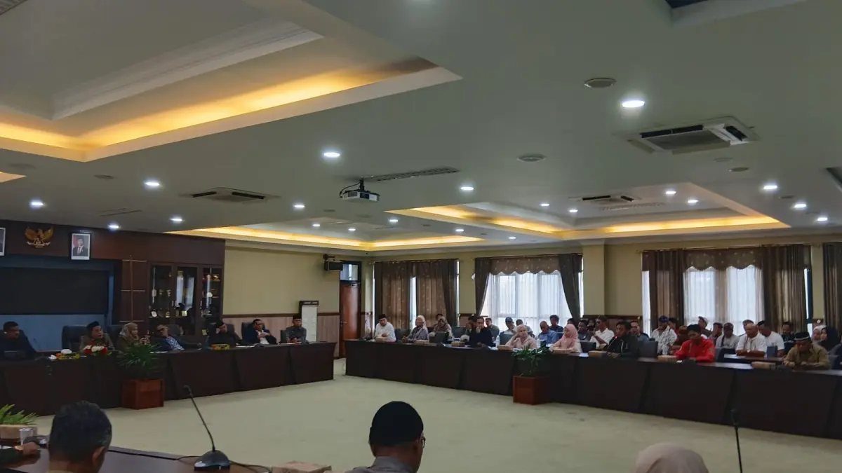 RDP DPRD Kukar bersama OIKN dan warga warung panjang Samboja Barat (Istimewa)