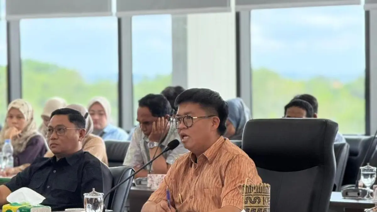 Wakil Bupati Kukar Rendi Solihin saat menyambangi OIKN (Istimewa)