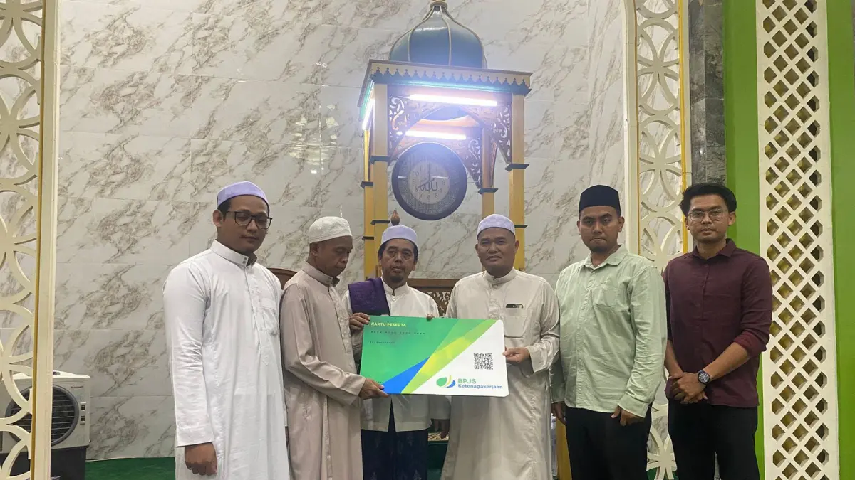 Saat ini semua jenis pekerjaan sudah dapat didaftarkan ke program BPJS Ketenagakerjaan. Marbot sampai dengan Tukang yang bekerja di proyek Konstruksi berhak mendapatkan perlindungan jaminan Sosial Ketenagakerjaan.