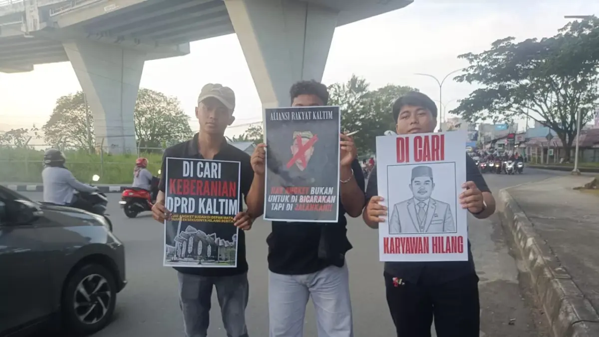 Aliansi Rakyat Kaltim kembali melakukan aksi demo. Kali ini mereka menuntut agar hak angket segera digulirkan sesuai janji DPRD Kaltim.