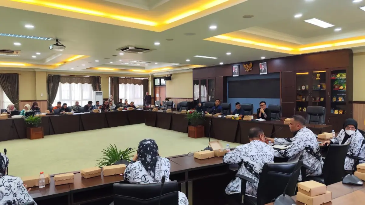 RDP Komisi IV DPRD Kukar bersama PGRI mengenai insentif guru honorer (Istimewa)