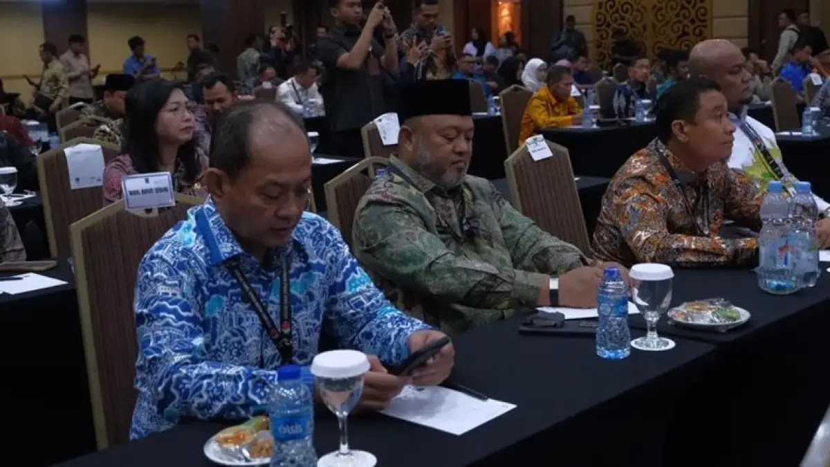 DORONG SINERGI: Wakil Bupati Berau, Gamalis (dua kiri), mengikuti Bimtek Aswakada Tahun 2026 yang digelar di Jakarta. PROKOPIM SETKAB BERAU