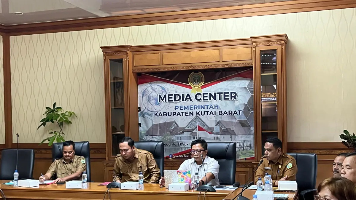 Pemerintah Kabupaten Kutai Barat terus memperkuat komitmen dalam memberikan perlindungan jaminan sosial ketenagakerjaan bagi masyarakat, khususnya pekerja rentan, melalui percepatan Universal Coverage Jamsostek (UCJ) Tahun 2026.