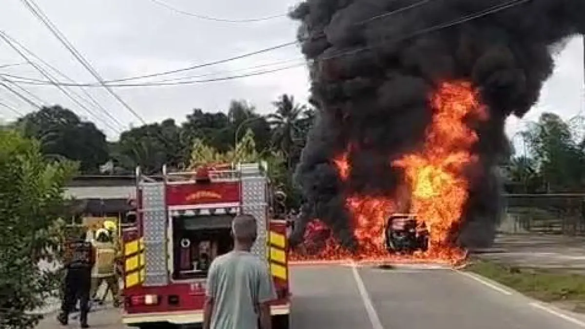 Kebakaran mobil di Mangkurawang, Tenggarong hari Selasa (19/5/2026) pagi hari tadi (Istimewa)