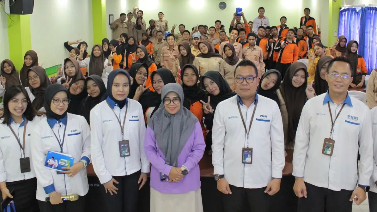 SIAPKAN: Program PNM Mengajar yang diselenggarakan di SMKN 6 Balikpapan dalam rangkaian HUT Ke 27 PNM. ISTIMEWA
