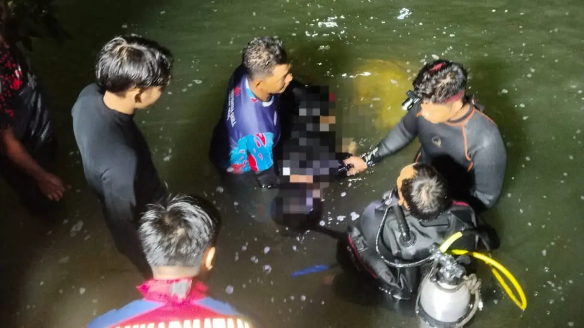 Evakuasi jenazah pemuda berinisial G di Air Terjun Perjiwa (Istimewa)