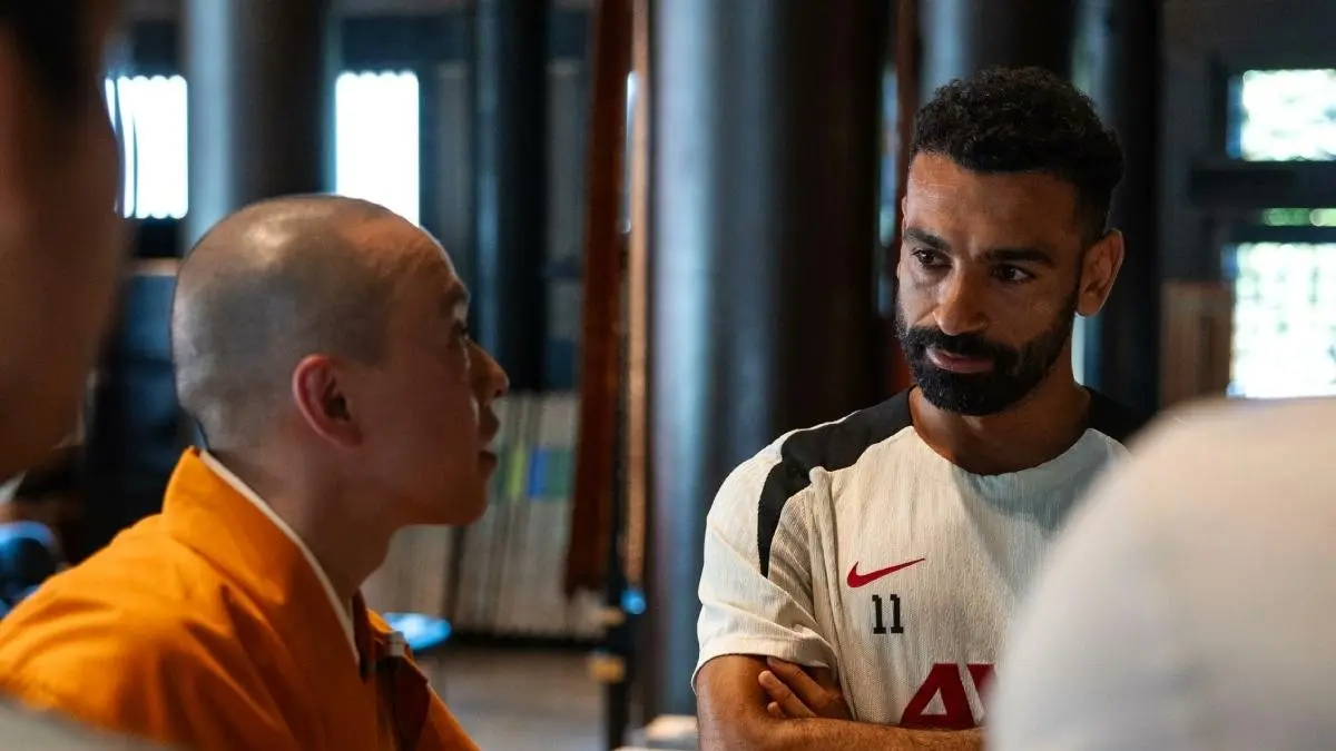 Norihiro Fukayama, seorang biksu Buddha sekaligus kepala administrasi di Kuil Ekoin, Jepang bersama Mo Salah.
