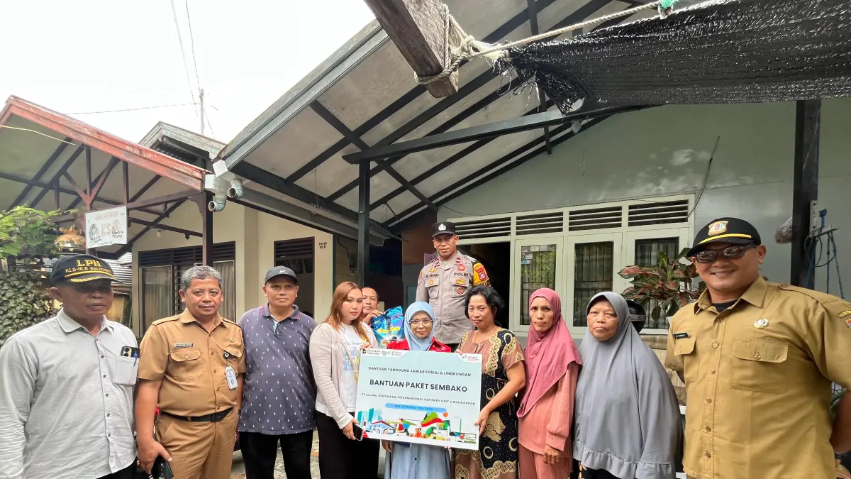  PT Pertamina Patra Niaga (PPN) Kilang Balikpapan kembali menunjukkan komitmennya dalam mendukung penanganan bencana melalui penyaluran bantuan tanggap darurat kepada warga terdampak kebakaran. 