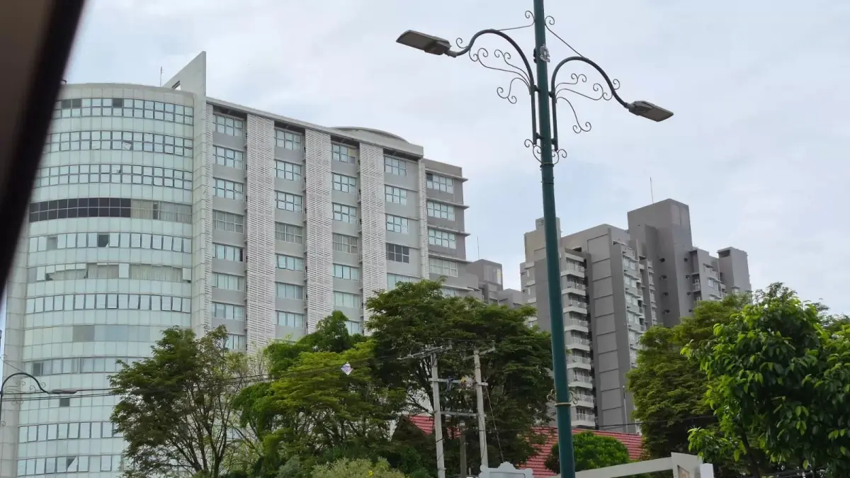 Pemandangan kawasan hotel di Kota Balikpapan. Pelaku industri kini mengandalkan peningkatan layanan untuk menjaga tingkat hunian tetap stabil.
