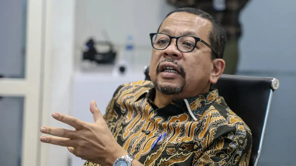 Kepala Badan Komunikasi Pemerintah (Bakom) RI Muhammad Qodari memberikan tanggapan atas kritik yang disampaikan Dino Patti Djalal bahwa Prabowo terlalu sering ke luar negeri. (Dery Ridwansah/JawaPos.com)
