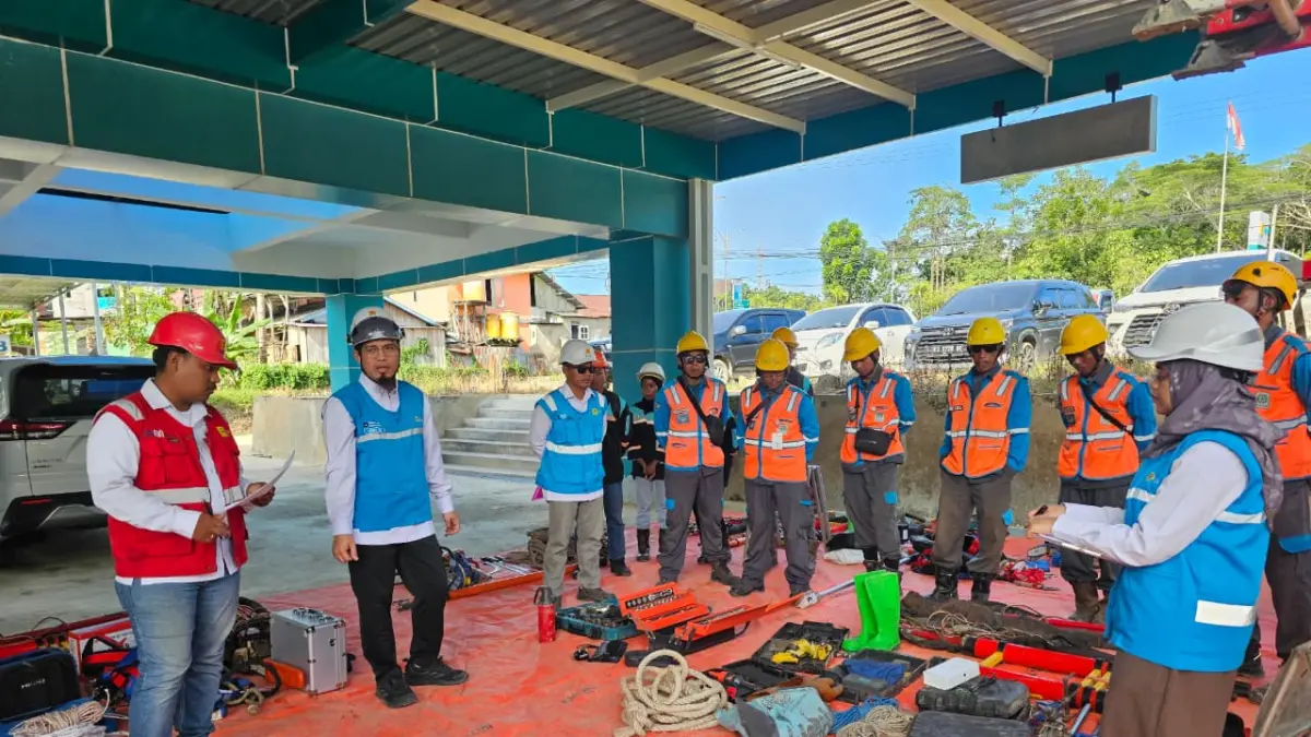 PT PLN (Persero) Unit Induk Distribusi Kalimantan Timur dan Kalimantan Utara (UID Kaltimra) kembali menyiagakan personel dan peralatan untuk mengamankan pasokan listrik pada Hari Raya Waisak 2569 BE. 