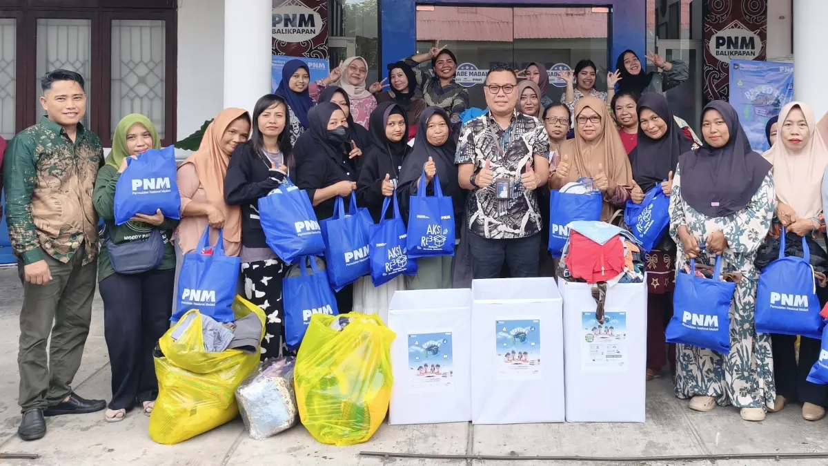 GERAKAN: Semangat RE3 FOR-E, sebuah kampanye keberlanjutan yang berhasil mengumpulkan 20 ton pakaian layak pakai dari Insan PNM.  ISTIMEWA