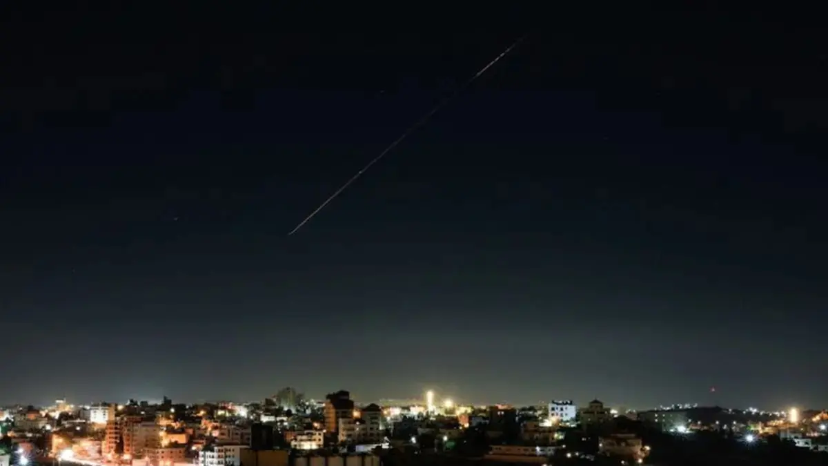 Iran lancarkan serangan ke Israel pada Minggu (7/6) waktu setempat. (Al-Jazeera)