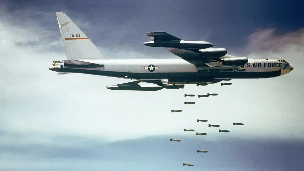 Boeing B-52 Stratofortress.