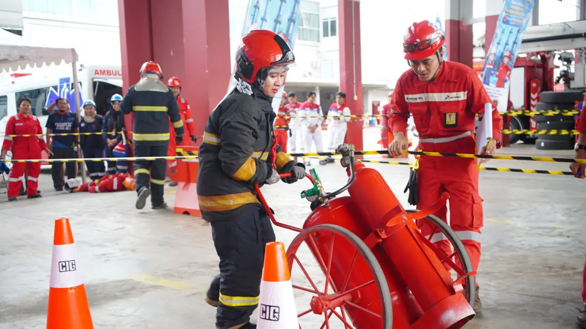 Pertamina Patra Niaga (PPN) Kilang Balikpapan menggelar Fire Fighting Skill Challenge. Kegiatan ini menjadi bagian dari rangkaian peringatan IFFD.