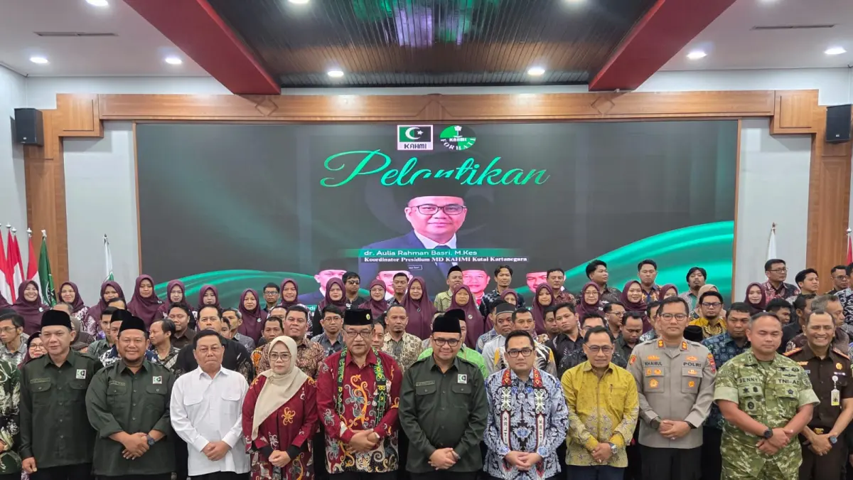 Pelantikan kepengurusan KAHMI-FORHATI Kutai Kartanegara 2026-2031 yang dipimpin Aulia Rahman Basri (Elmo/Prokal.co)