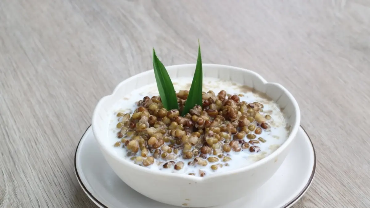 Bubur kacang hijau.