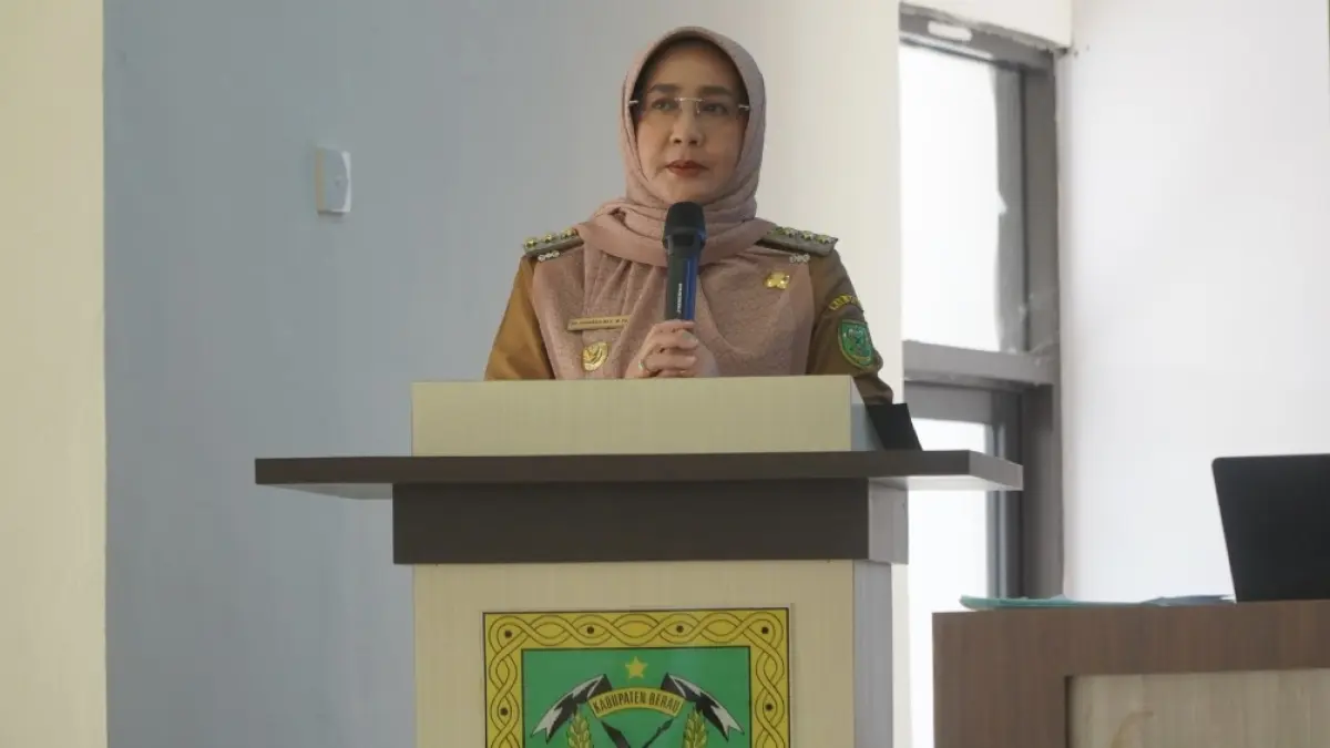 Sri Juniarsih Mas.KPG