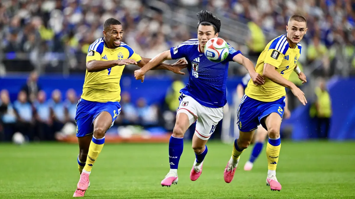 Jepang dan Swedia sama sama lolos.