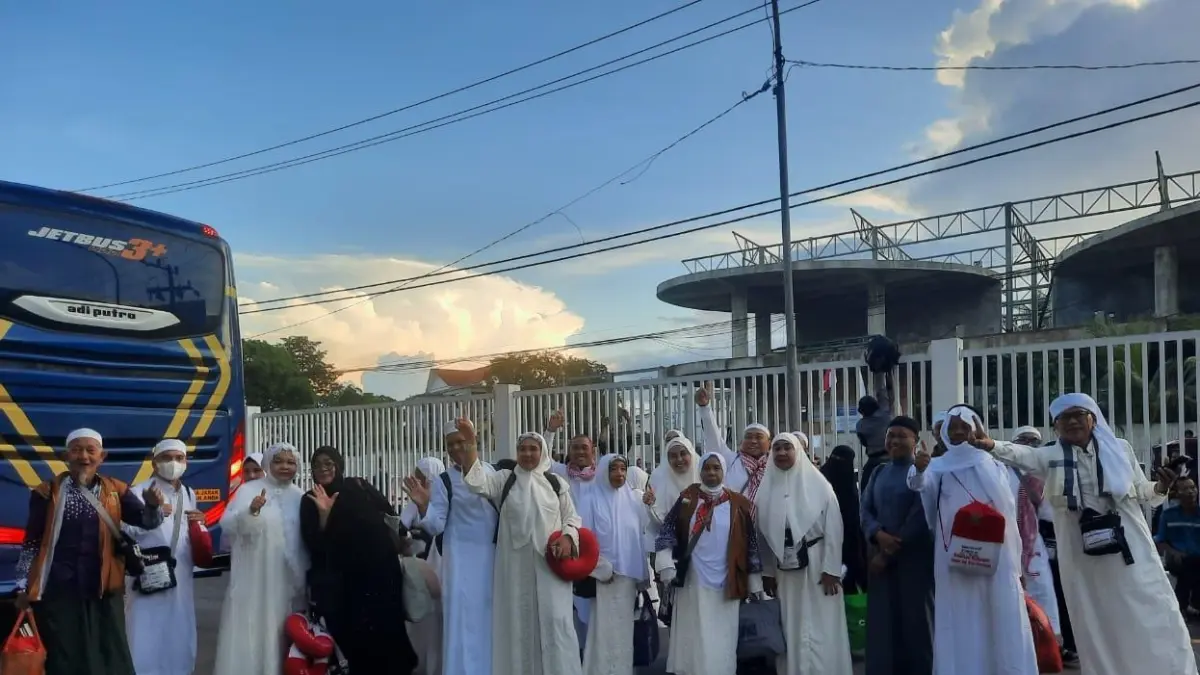  Ilustrasi, saat jemaah haji telah tiba di Stadion Segiri Samarinda.