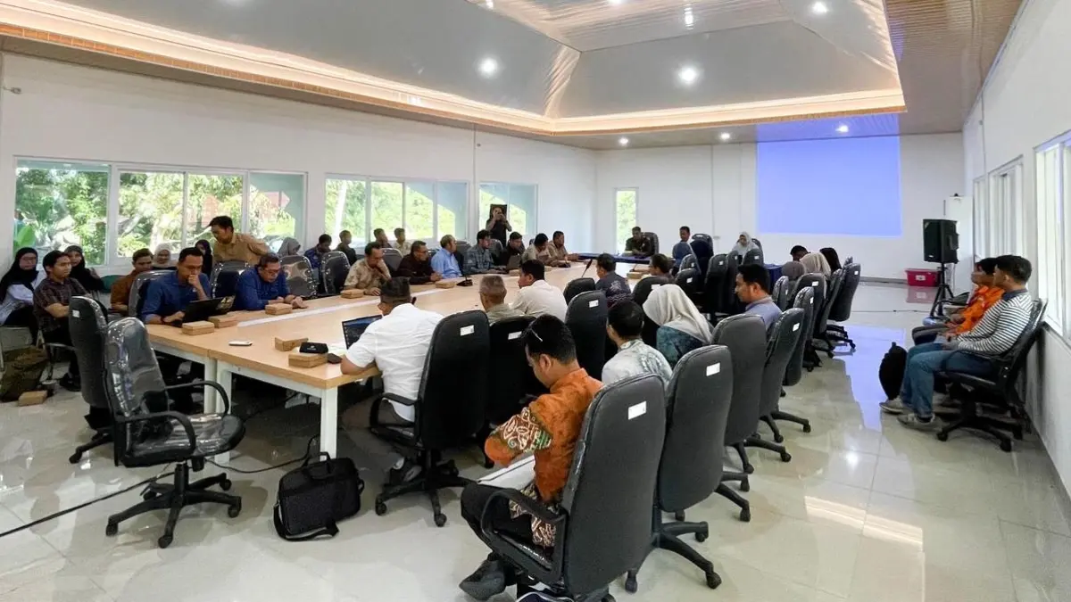  PT PLN (Persero) Unit Induk Pembangunan Kalimantan Bagian Timur (PLN UIP KLT) menghadiri Rapat Pembahasan dan Rekonsiliasi Data Persetujuan Penggunaan Kawasan Hutan.