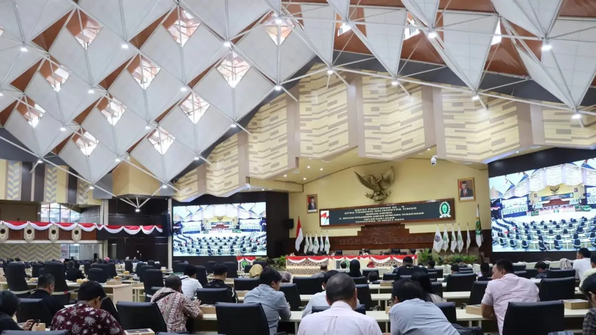 Rapat paripurna pembahasan usulan hak angket DPRD Kaltim dijadwalkan kembali digelar pada 13 Juli 2026 setelah sebelumnya gagal memenuhi kuorum.