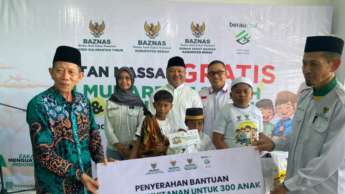 BERI MANFAAT: Wabup Berau, Gamalis, menghadiri khitanan massal yang diselenggarakan Baznas Berau. KPG