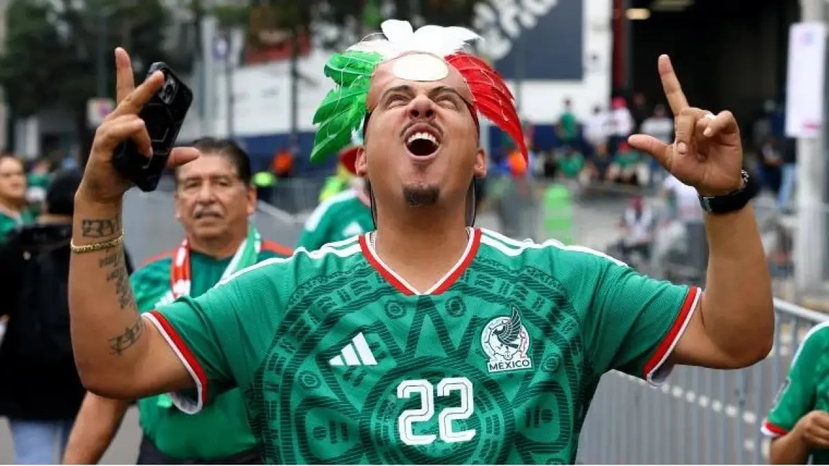 Fans Meksiko. edisi kali ini, Meksiko kembali gagal di perempat final dihempaskan oleh Inggris.