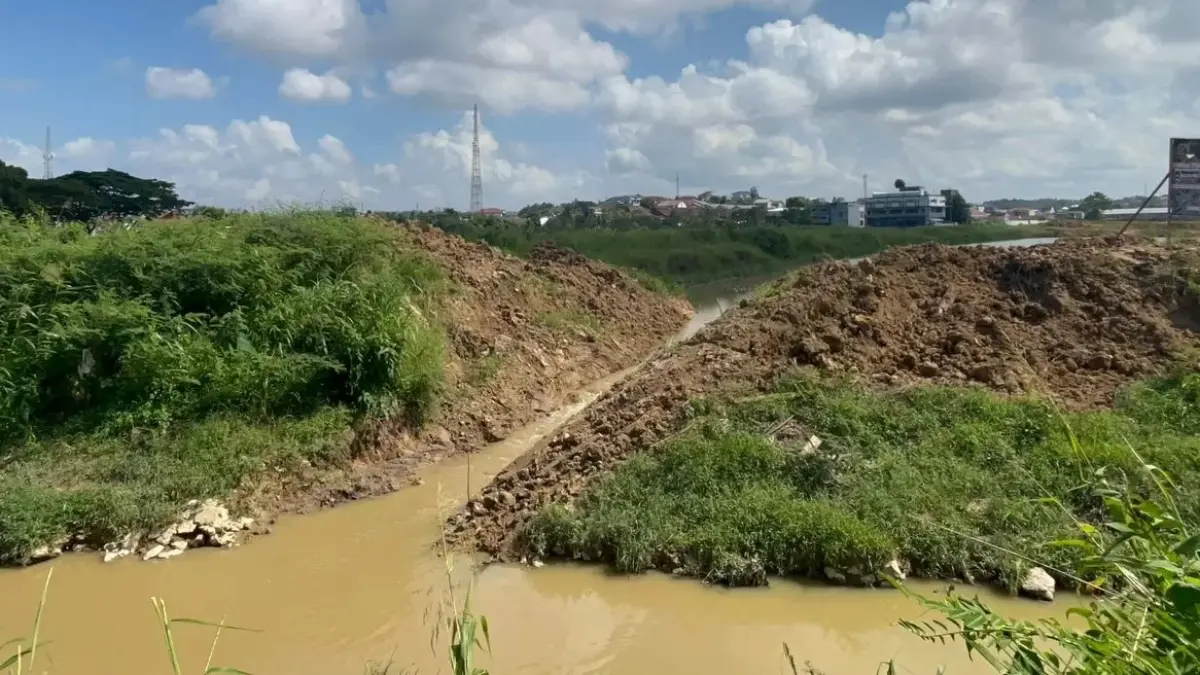 Kondisi kawasan hulu DAS Ampal Balikpapan yang dikunjungi Wawali Bagus Susetyo menjadi lokasi proyek pengendalian banjir. (Foto Mella Balpos)