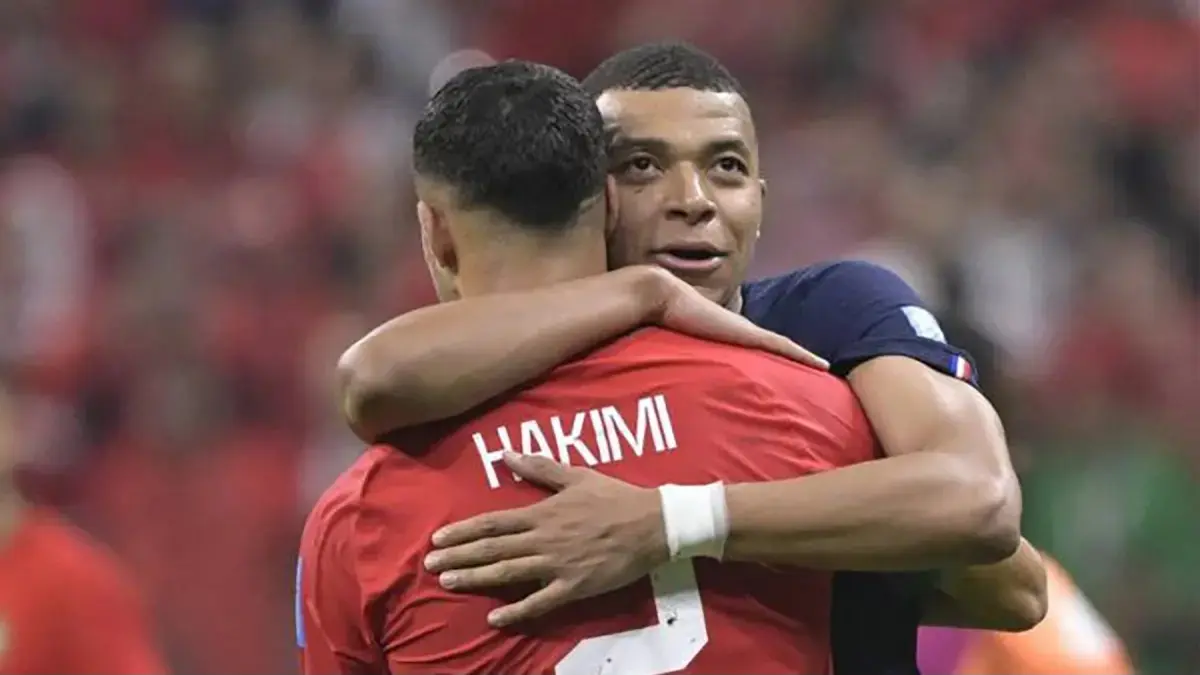 Kylian Mbappe dan Achraf Hakimi sudah bersahabat sejak di Paris Saint-Germain (PSG). (Dok. L