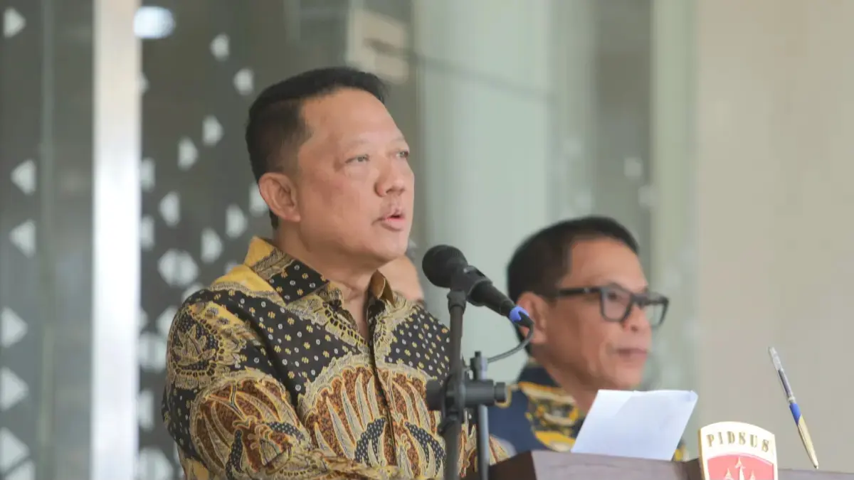 Jaksa Agung Muda Tindak Pidana Khusus Kejaksaan Agung, Febrie Adriansyah menyampaikan keterangan pers di Gedung Bundar Jampidsus Kejagung, Jakarta, Jumat (10/7/2026). (Dery Ridwansah/ JawaPos.com)