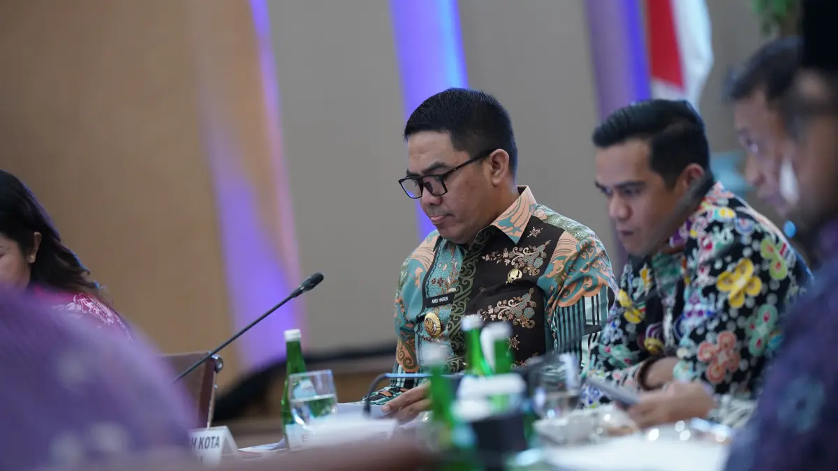 Wali Kota Samarinda, Andi Harun dalam RUPS Lainnya Kedua PT Bank Pembangunan Daerah (BPD) Kaltim Kaltara.