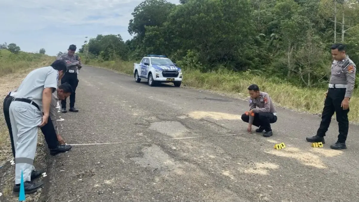 Penyelidikan Satlantas Polres Tarakan mengungkap fakta bahwa dua pengendara Yamaha Aerox yang tewas tidak menggunakan helm. SATLANTAS POLRES TARAKAN 