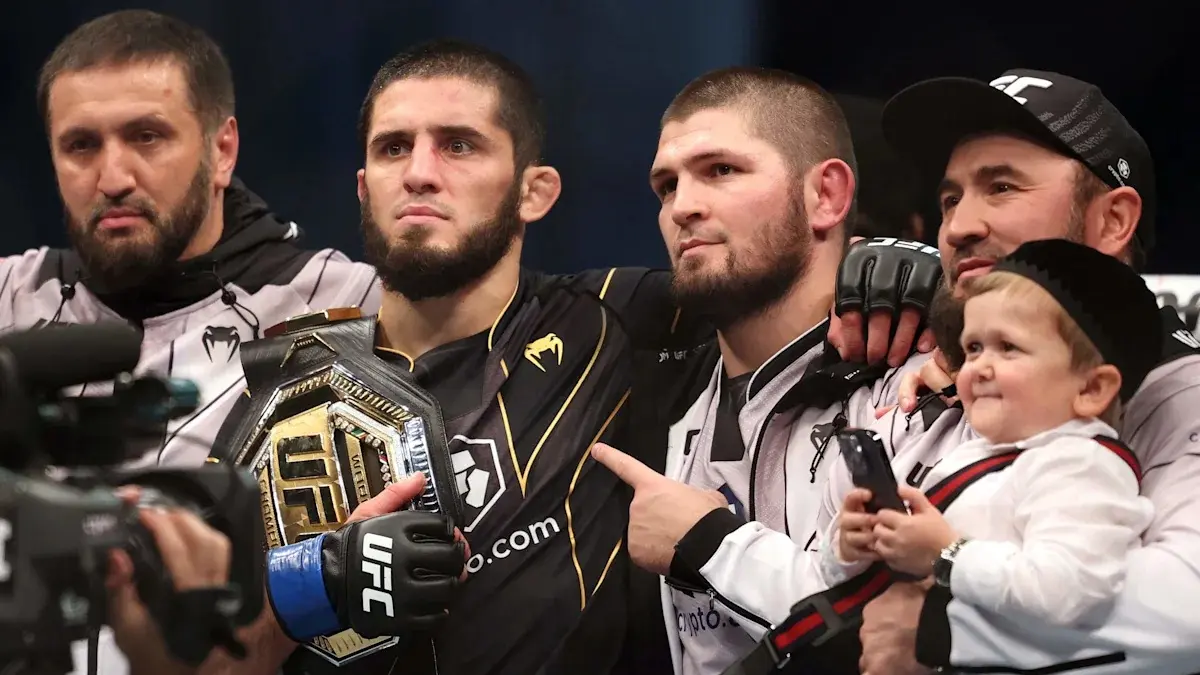 Islam dan Khabib.
