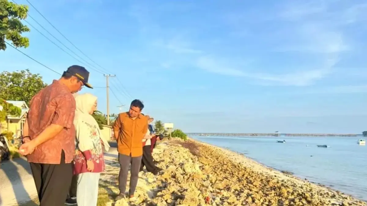 Meski sudah ditinjau langsung oleh Gubernur, penanganan abrasi Maratua masih sebatas perencanaan.
