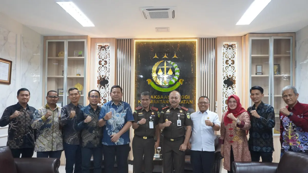 PT PLN (Persero) melakukan audiensi dengan Kejaksaan Tinggi Kalimantan Selatan untuk memperkuat koordinasi hukum dalam mendukung pembangunan, penyaluran, dan distribusi tenaga listrik di Provinsi Kalimantan Selatan.