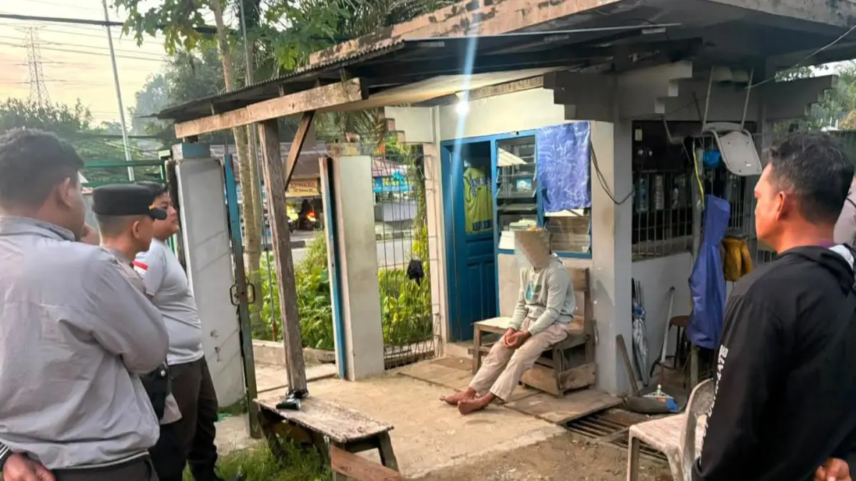 Tersangka diamankan.