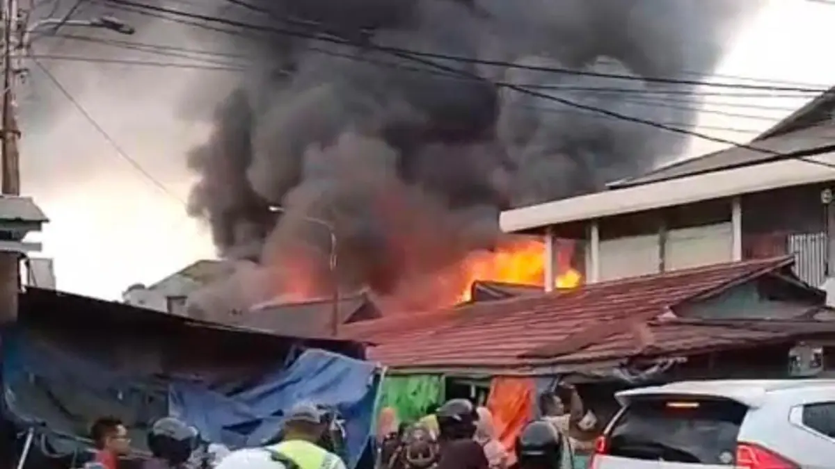 Kebakaran terjadi di Pasar Sepinggan, Balikpapan, Kalimantan Timur, Jumat (31/7/2026) pagi.