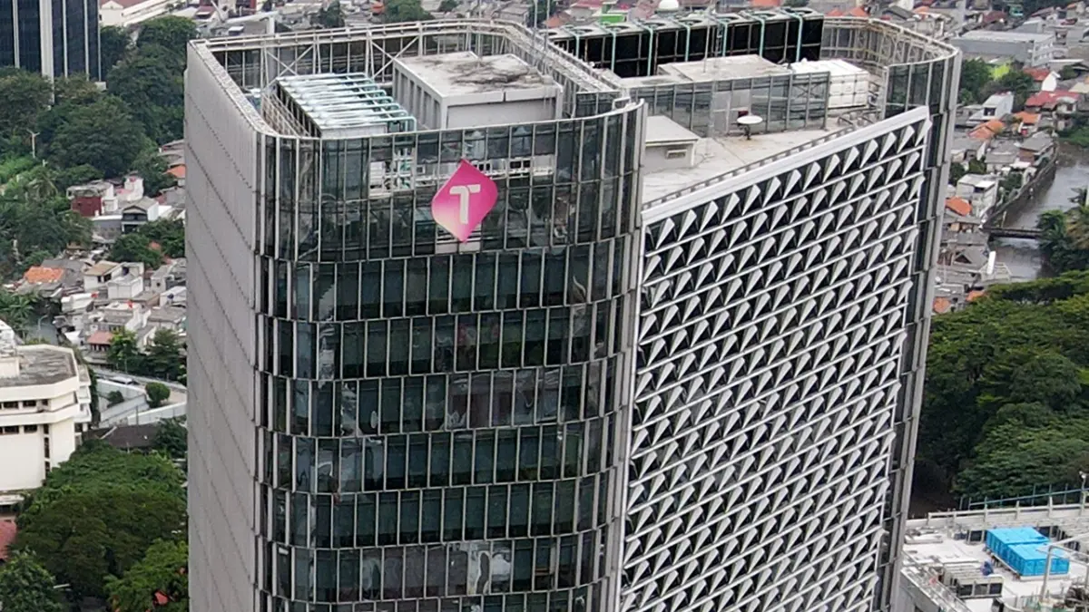 Direktur Utama Telkomsel, Nugroho, menyampaikan apresiasi kepada seluruh pelanggan, Telkom Indonesia sebagai perusahaan induk, serta Danantara Indonesia yang terus memperkuat arah transformasi, tata kelola, dan daya saing Telkom Group.