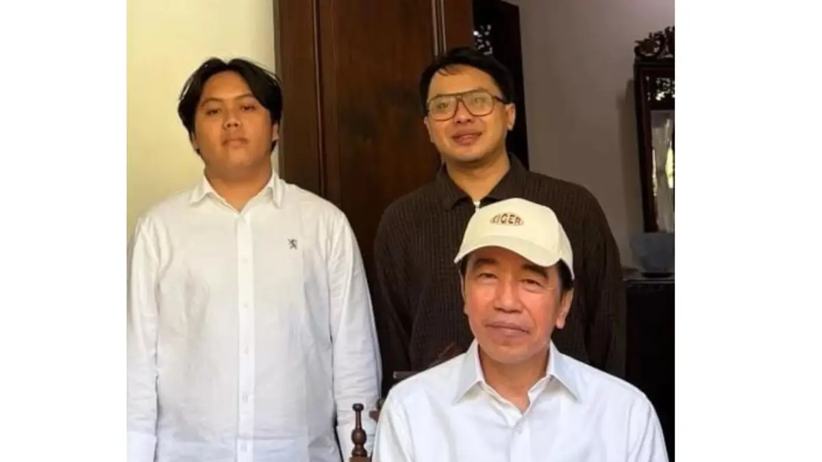 Presiden BEM KM Unmul, Hiththan Hersya Putra kedapatan bertemu pribadi ke kediaman mantan Presiden RI Joko Widodo di Solo.
