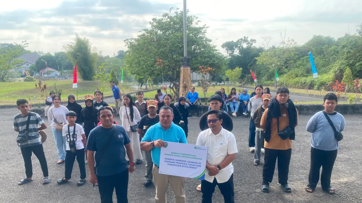 BPJS Ketenagakerjaan Cabang Kutai Barat Sendawar bersama Pemerintah Kabupaten Kutai Barat melaksanakan penyerahan simbolis kepesertaan Jaminan Sosial Ketenagakerjaan kepada peserta Jambore Nasional (Jamnas) XII Gerakan Pramuka Tahun 2026, Jumat (7/8).