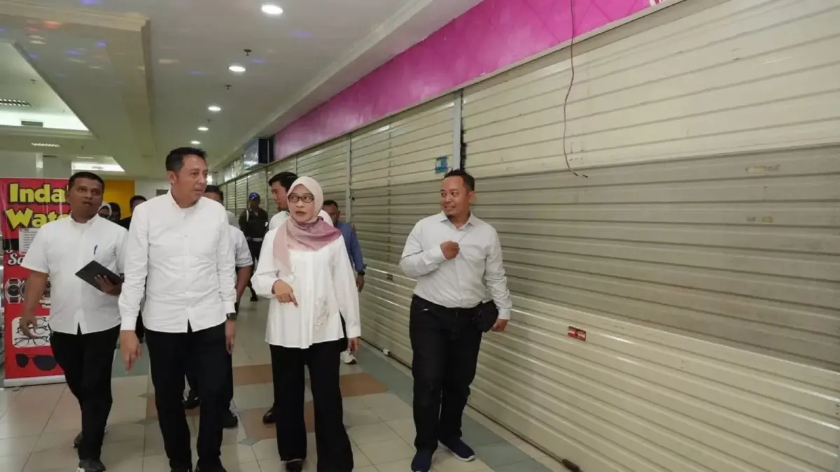 Mall Lembuswana kini beralih pengelolaan oleh Perusda Kaltim dari sebelumnya dikelola swasta.