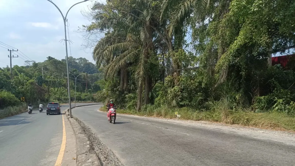  Tanjakan berbahaya di kawasan Jalan Cipto Mangunkusumo perlu perhatian khusus agar tidak memakan korban jiwa.