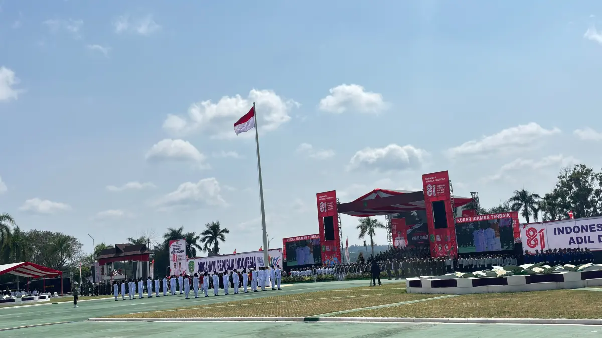 Prosesi upacara HUT ke-81 RI di Kutai Kartanegara (Elmo/Prokal.co)